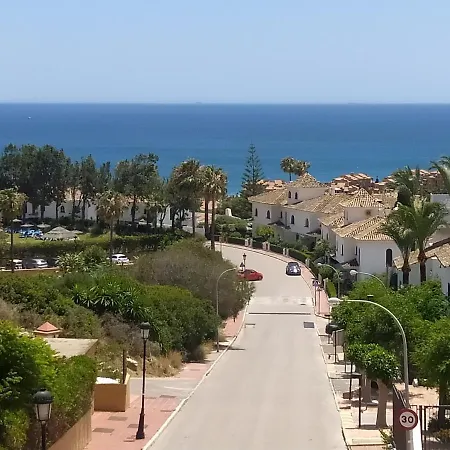 Duquesa Regents Apt, Large Balcony With Spectacular Sea Views Close To Port And Apartment